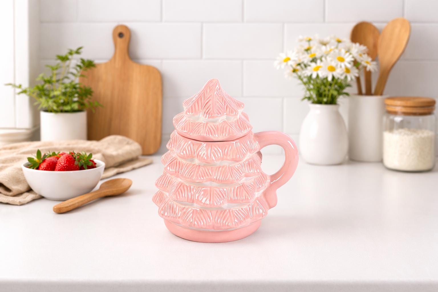 Pink Christmas Tree Mug with Lid | Ceramic Winter Drinkware
