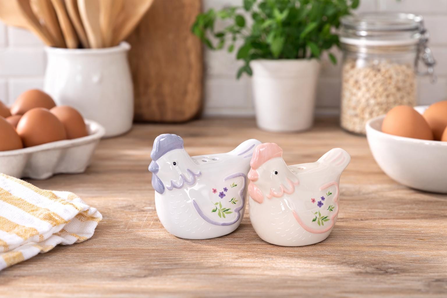 Hen Shaped Ceramic Salt & Pepper Shakers, Farmhouse Kitchen Decor, Chicken Tableware,  Kitchen Gift