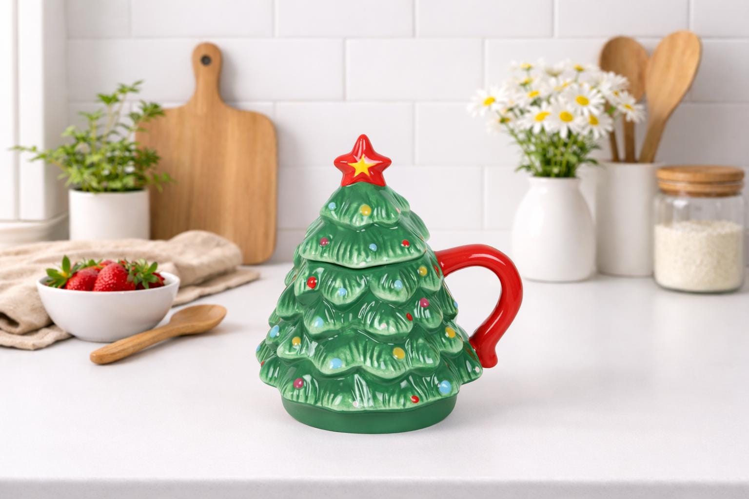 Vintage Christmas Tree Mug with Lid